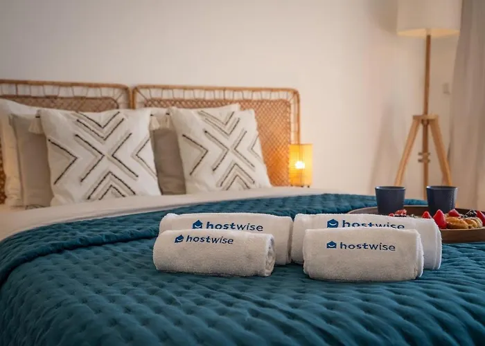 Charming Flat With Balcony - By Hostwise Lägenhet