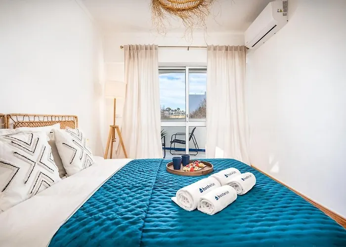 Charming Flat With Balcony - By Hostwise Lägenhet *