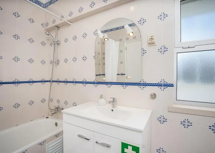 Lägenhet Charming Flat With Balcony - By Hostwise Portimão