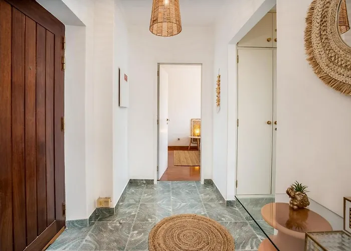 Charming Flat With Balcony - By Hostwise Lägenhet