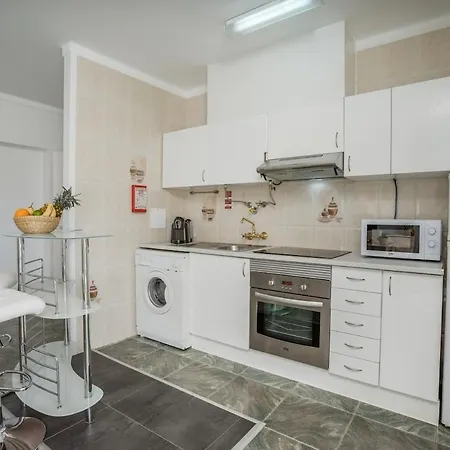 Charming Flat With Balcony - By Hostwise Appartement Portimão